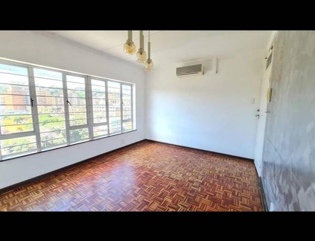 2 BEDROOM APARTMENT FOR SALE IN OVERPORT